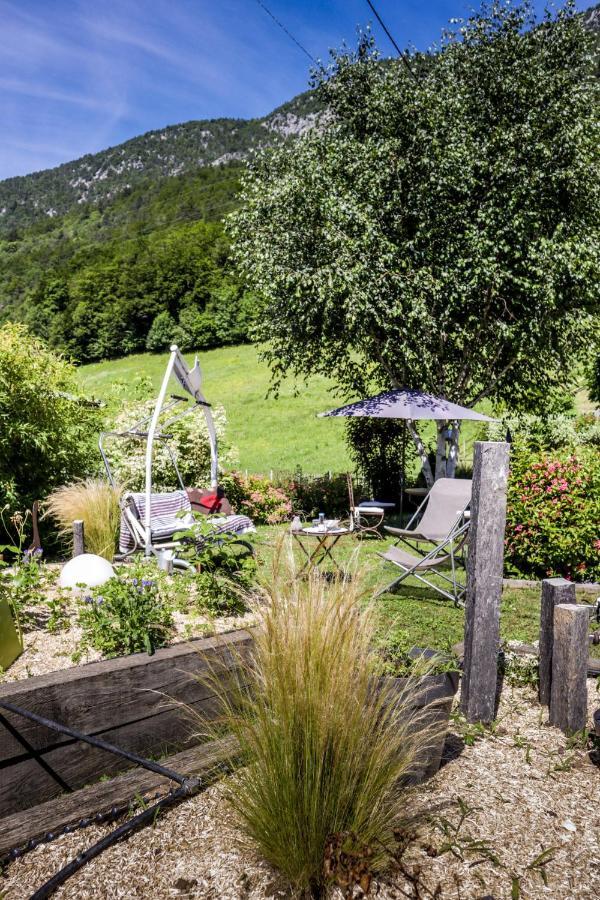 Appartement Lapreski, Spacieux, Proche Lac D'Annecy, Randonnees Montagne Thones Bagian luar foto