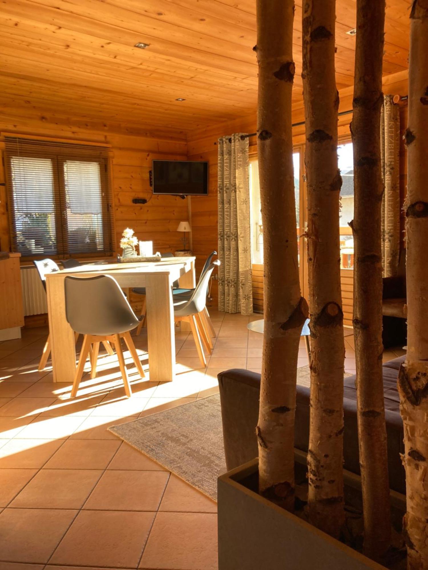 Appartement Lapreski, Spacieux, Proche Lac D'Annecy, Randonnees Montagne Thones Bagian luar foto