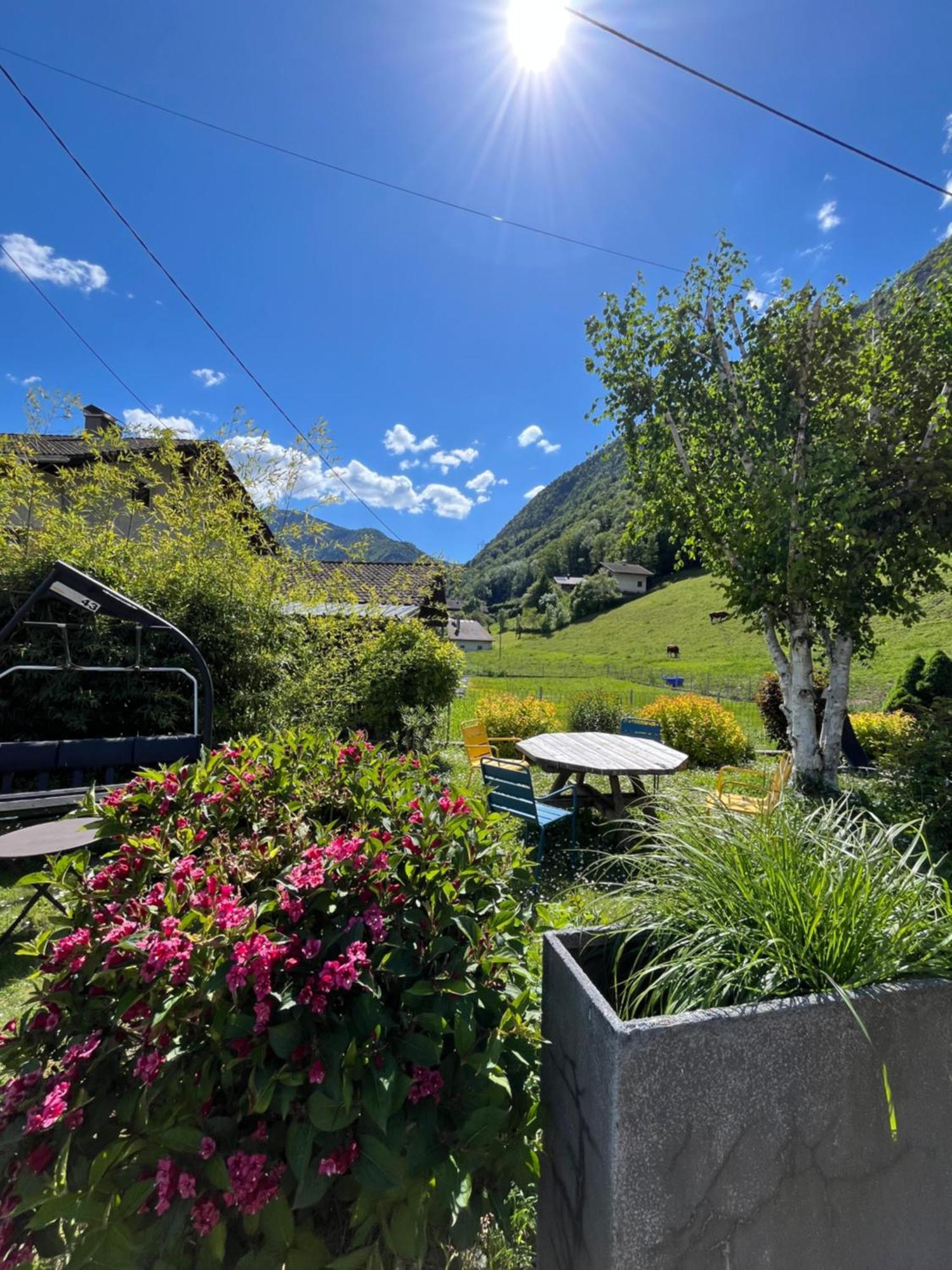 Appartement Lapreski, Spacieux, Proche Lac D'Annecy, Randonnees Montagne Thones Bagian luar foto